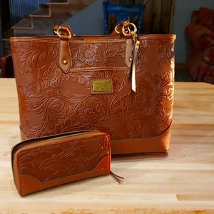 Frye and Co. TooledTote with matching wallet